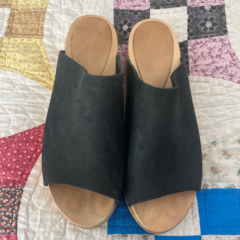 BRYR Norma Black Platform Clogs - image 2